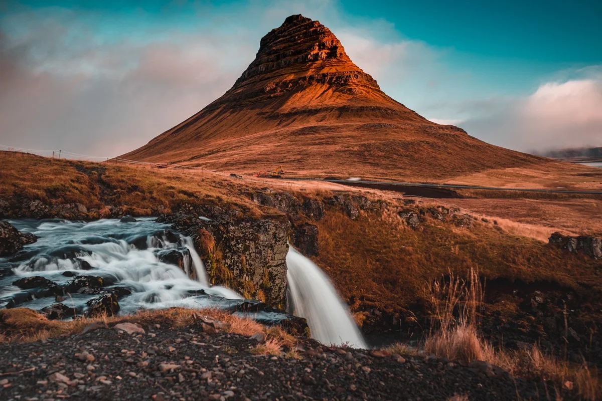 Kirkjufellsfoss a Kirkjufell Mountain