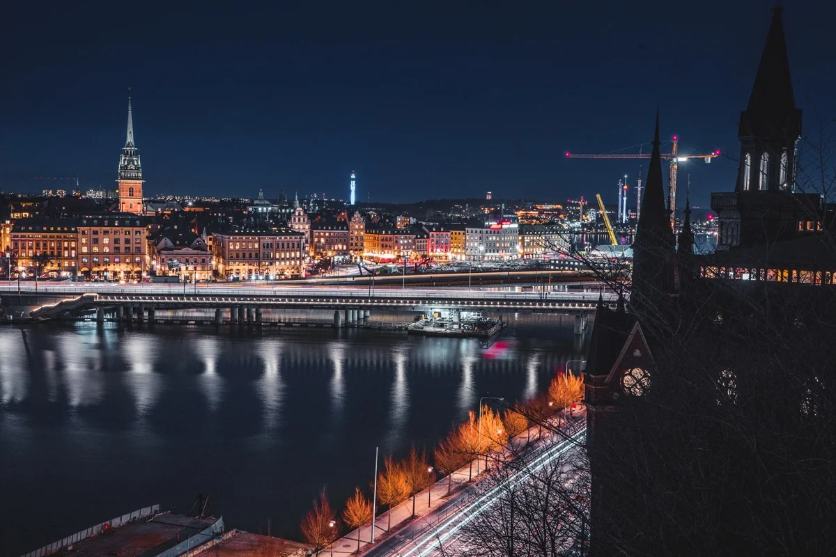 Monteliusvägen - večerní výhled